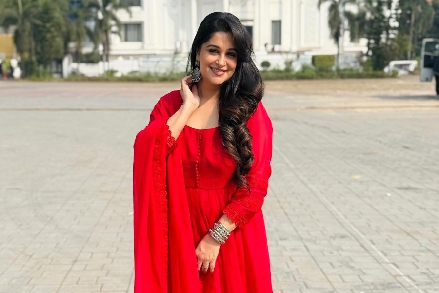 1749115734 dipika