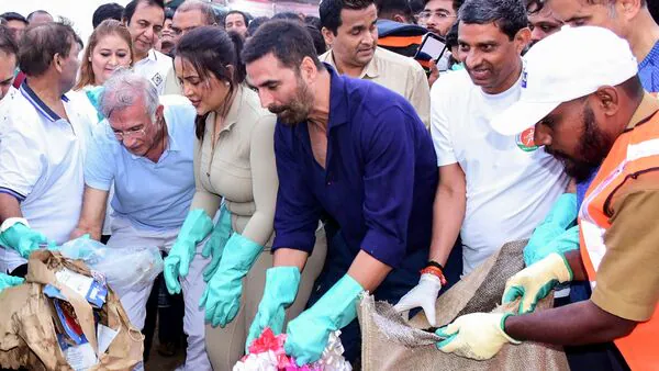 amruta akshay juhu cleanup