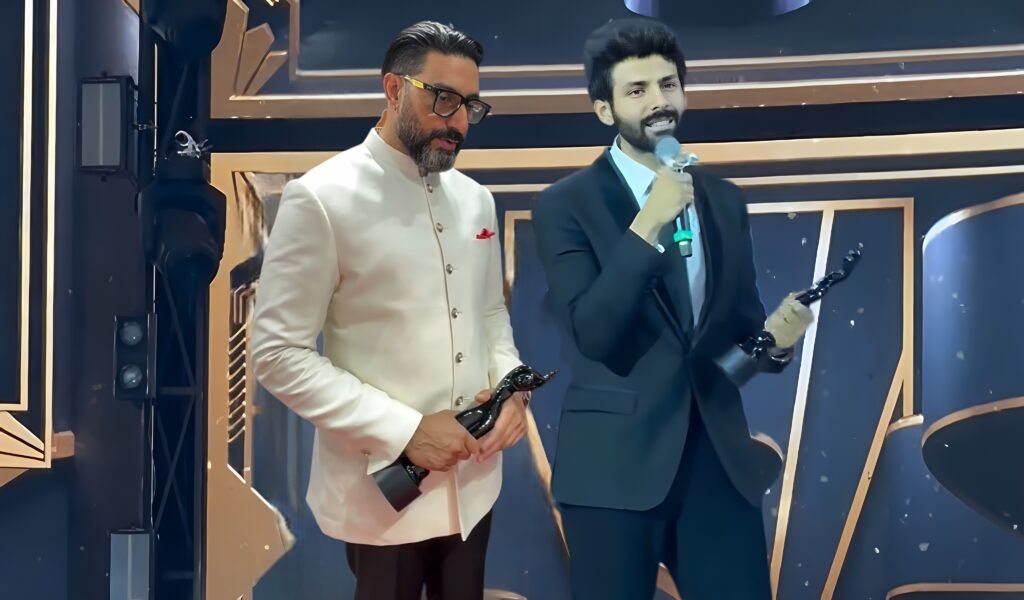 Filmfare Best Actor 2025: Why Karthik Aaryan Waited for Abhishek Bachchan’s Long Speech Filmfare Best Actor 2025